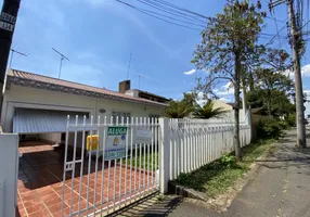 Foto 1 de Casa com 3 Quartos para alugar, 150m² em Pinheirinho, Curitiba