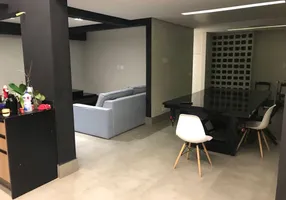 Foto 1 de Casa de Condomínio com 3 Quartos para venda ou aluguel, 230m² em Morumbi, São Paulo