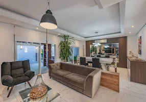 Foto 1 de Casa de Condomínio com 4 Quartos à venda, 257m² em Jardim Carvalho, Porto Alegre