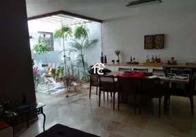 Foto 1 de Casa com 4 Quartos à venda, 250m² em Charitas, Niterói