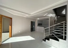 Foto 1 de Casa de Condomínio com 3 Quartos à venda, 193m² em Santa Felicidade, Curitiba