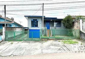 Foto 1 de Lote/Terreno à venda, 252m² em Tingui, Curitiba