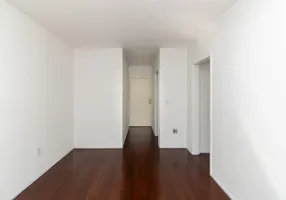 Foto 1 de Apartamento com 1 Quarto para alugar, 45m² em Cristo Redentor, Porto Alegre