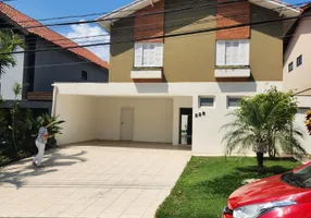 Foto 1 de Casa de Condomínio com 4 Quartos à venda, 228m² em Alphaville, Santana de Parnaíba