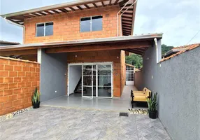 Foto 1 de Casa com 3 Quartos à venda, 109m² em Sertão da Quina, Ubatuba