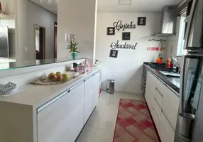 Foto 1 de Apartamento com 2 Quartos à venda, 66m² em Forquilhas, São José