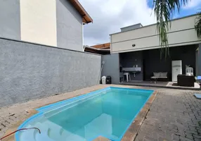 Foto 1 de Casa de Condomínio com 2 Quartos à venda, 85m² em Capela, Vinhedo