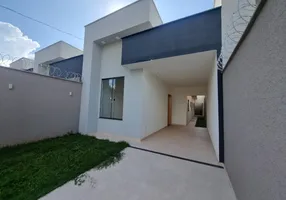 Foto 1 de Casa com 3 Quartos à venda, 117m² em Parque das Laranjeiras, Goiânia