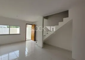 Foto 1 de Casa de Condomínio com 2 Quartos à venda, 67m² em  Pedra de Guaratiba, Rio de Janeiro