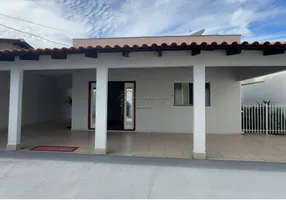 Foto 1 de Casa com 3 Quartos à venda, 162m² em Jardim Califórnia, Cuiabá