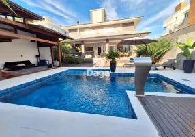Foto 1 de Casa com 4 Quartos à venda, 301m² em Itacorubi, Florianópolis