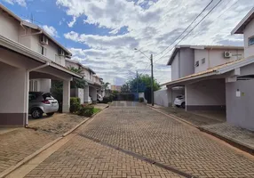 Foto 1 de Casa de Condomínio com 3 Quartos à venda, 130m² em Jardim Terra Branca, Bauru