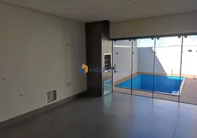 Foto 1 de Casa com 3 Quartos à venda, 153m² em Jardim Universo, Maringá