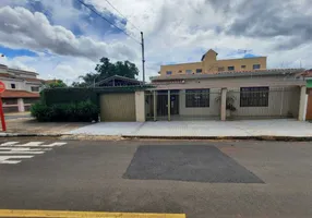 Foto 1 de Casa com 3 Quartos à venda, 220m² em Parque Arnold Schimidt, São Carlos