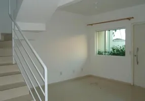 Foto 1 de Casa com 3 Quartos à venda, 117m² em Vila Zeferina, Itaquaquecetuba