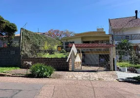 Foto 1 de Casa com 4 Quartos à venda, 228m² em Teresópolis, Porto Alegre