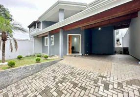 Foto 1 de Sobrado com 4 Quartos à venda, 450m² em Perová, Arujá