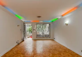 Foto 1 de Casa com 3 Quartos para alugar, 120m² em Vila Mariana, São Paulo