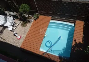 Foto 1 de Casa com 3 Quartos à venda, 250m² em Camaquã, Porto Alegre