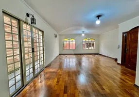 Foto 1 de Sobrado com 3 Quartos para alugar, 270m² em Jardim França, São Paulo
