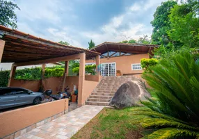 Foto 1 de Casa com 4 Quartos à venda, 255m² em Granja Viana, Carapicuíba