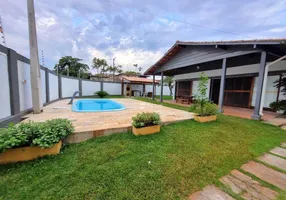 Foto 1 de Casa com 3 Quartos à venda, 234m² em Enseada, Guarujá