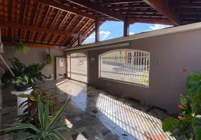 Foto 1 de Casa com 3 Quartos à venda, 133m² em Vila Rosana, Limeira