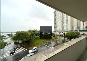 Foto 1 de Apartamento com 4 Quartos à venda, 157m² em Beira Mar, Florianópolis