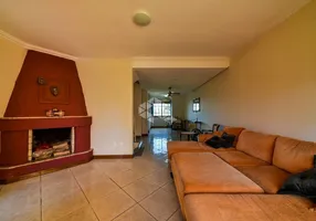 Foto 1 de Casa com 3 Quartos à venda, 205m² em Ipanema, Porto Alegre