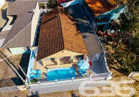 Foto 1 de Casa com 3 Quartos à venda, 195m² em Ubatuba, São Francisco do Sul