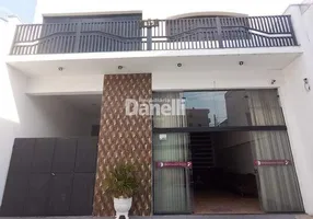 Foto 1 de Casa com 3 Quartos para alugar, 150m² em Centro, Taubaté