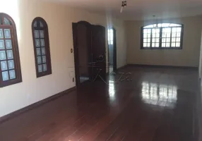 Foto 1 de Casa com 3 Quartos à venda, 180m² em Jardim Satélite, São José dos Campos