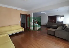 Foto 1 de Apartamento com 4 Quartos à venda, 236m² em Fundinho, Uberlândia