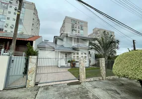 Foto 1 de Casa com 4 Quartos para alugar, 158m² em Independência, Santa Cruz do Sul