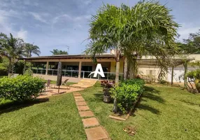 Foto 1 de Fazenda/Sítio com 3 Quartos à venda, 300m² em Chácaras Eldorado, Uberlândia