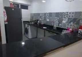 Foto 1 de Apartamento com 2 Quartos à venda, 55m² em Vila Voturua, São Vicente