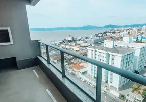 Foto 1 de Apartamento com 3 Quartos à venda, 85m² em Barreiros, São José