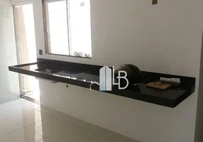 Foto 1 de Casa com 2 Quartos à venda, 70m² em Jardim Europa, Uberlândia