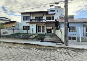 Foto 1 de Casa com 4 Quartos à venda, 188m² em Nossa Senhora do Rosário, São José