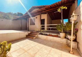 Foto 1 de Casa com 4 Quartos à venda, 170m² em Espirito Santo, Betim