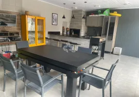 Foto 1 de Casa com 3 Quartos à venda, 182m² em Nossa Senhora das Graças, Canoas