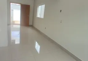 Foto 1 de Casa com 3 Quartos à venda, 130m² em Jardim Europa, Uberlândia