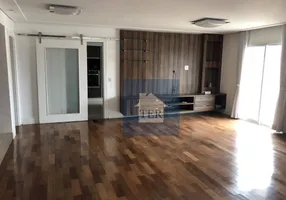 Foto 1 de Apartamento com 3 Quartos à venda, 200m² em Jardim Sônia, São Paulo