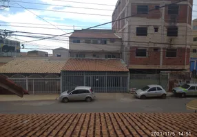 Foto 1 de Sobrado com 6 Quartos à venda, 218m² em Riacho Fundo I, Brasília