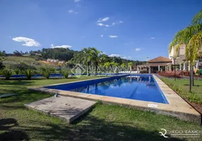 Foto 1 de Casa de Condomínio com 3 Quartos para alugar, 350m² em Vila Nova, Porto Alegre