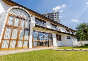 Foto 1 de Casa com 4 Quartos à venda, 460m² em Centro, São José dos Pinhais