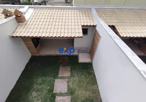 Foto 1 de Casa com 3 Quartos à venda, 157m² em Granja dos Cavaleiros, Macaé