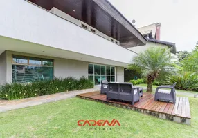 Foto 1 de Casa com 4 Quartos à venda, 484m² em Santo Inácio, Curitiba