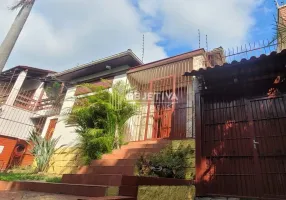 Foto 1 de Casa com 2 Quartos para alugar, 115m² em Vila Ipiranga, Porto Alegre