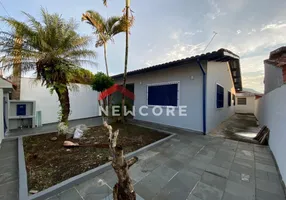 Foto 1 de Casa com 2 Quartos à venda, 100m² em Balneario Sambura, Peruíbe